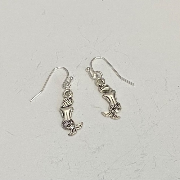 Mermaid earrings. NEW - Picture 3 of 3